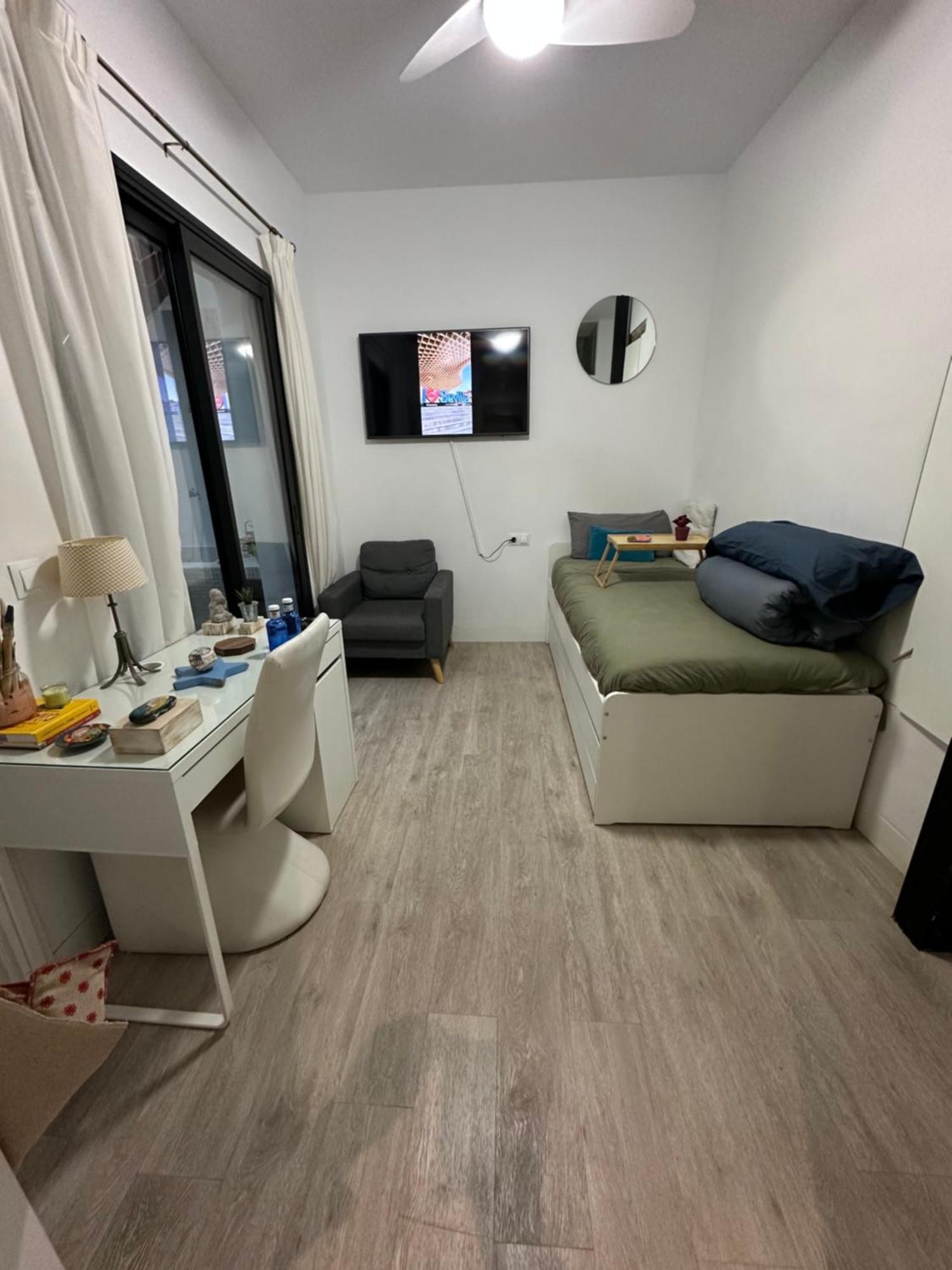 Casa Duque Compartida Familiar 2- Habitacion Bano Propio Севилья Экстерьер фото